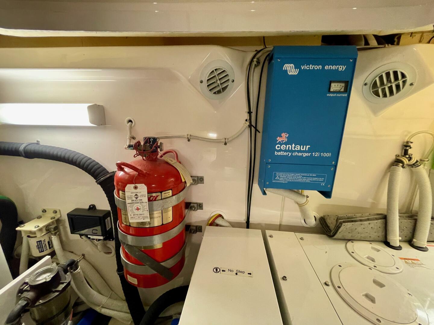 Slide: The Image of Tiara 4300 Sovran 2007 - 5243254