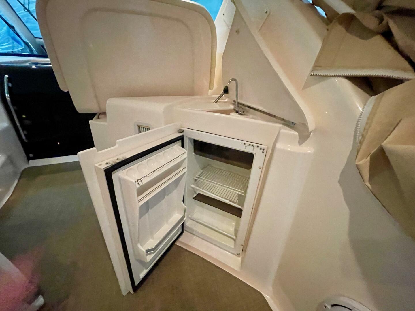 Slide: The Image of Tiara 4300 Sovran 2007 - 5243266