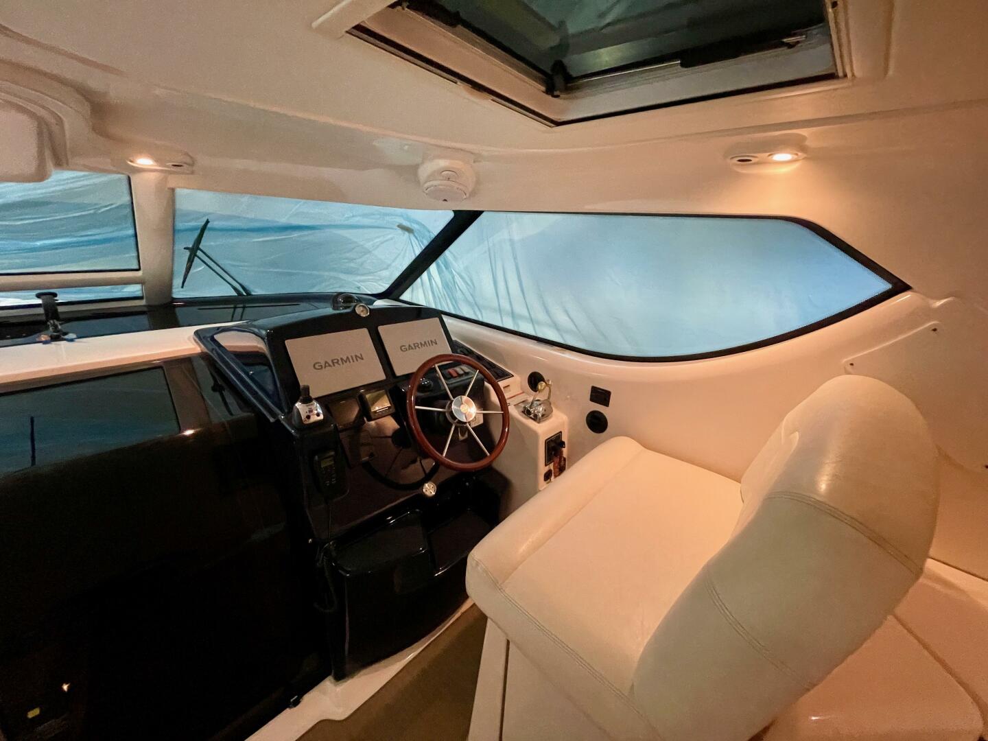 Slide: The Image of Tiara 4300 Sovran 2007 - 5243269