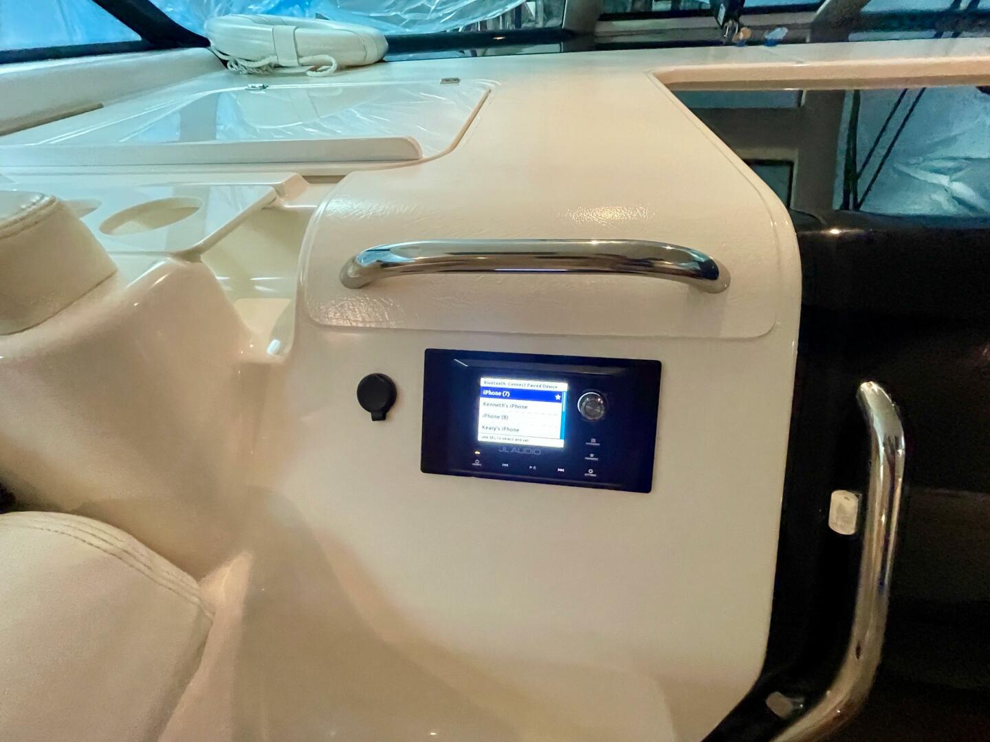 Slide: The Image of Tiara 4300 Sovran 2007 - 5243272