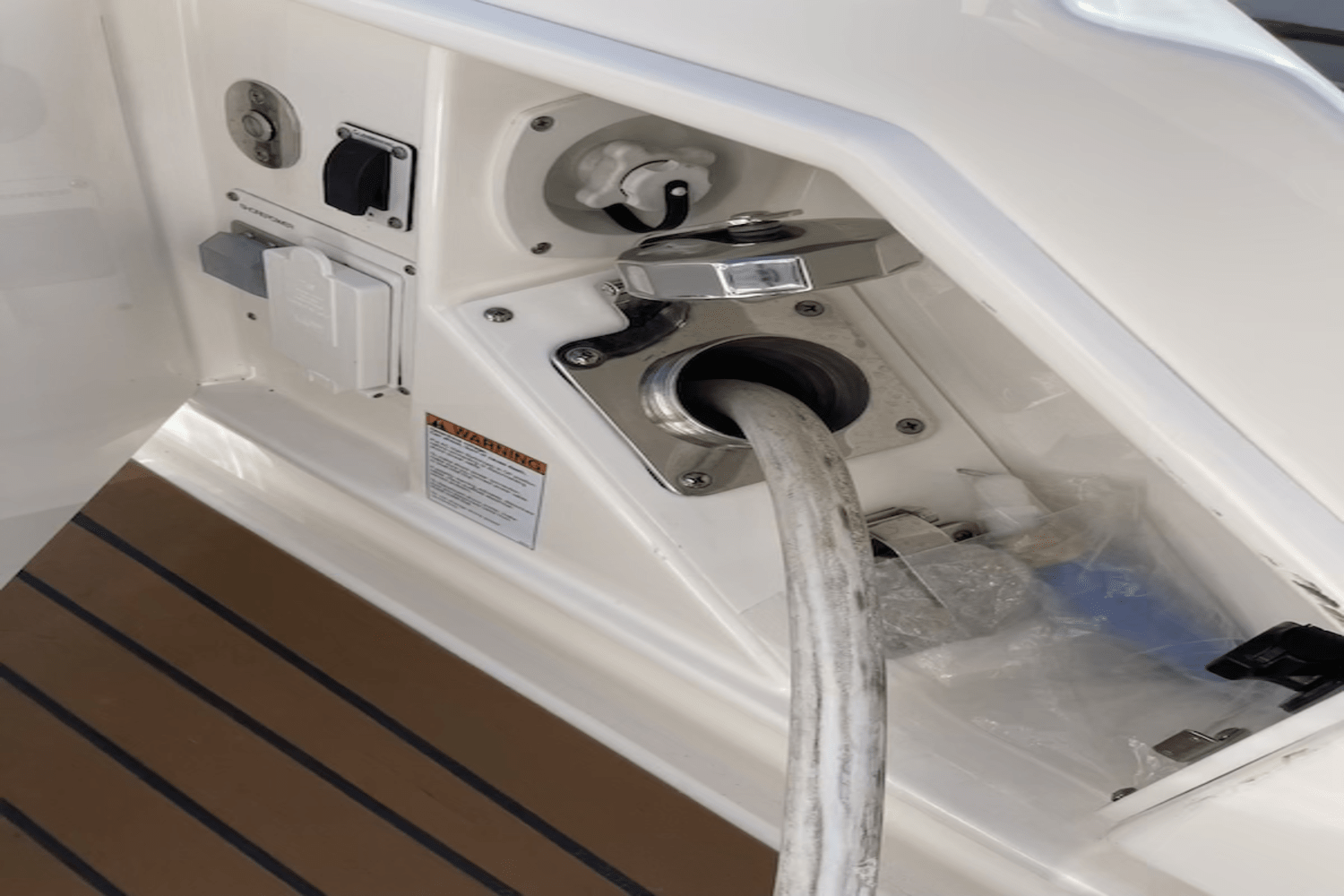 Slide: The Image of Tiara 43LE 2022 - 10