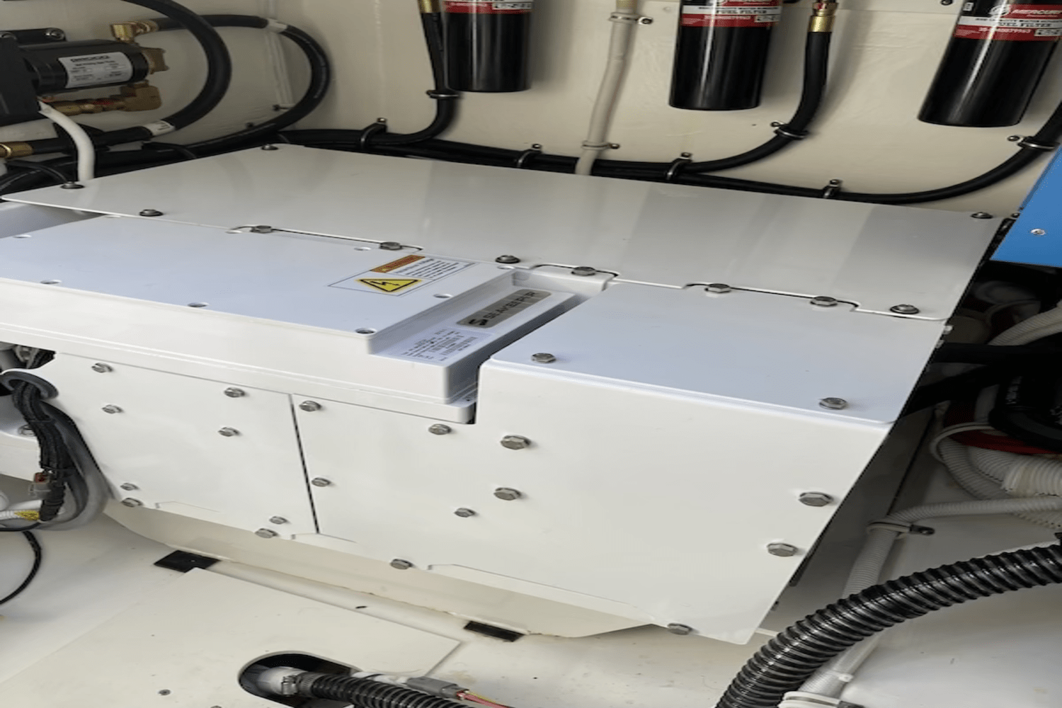 Slide: The Image of Tiara 43LE 2022 - 14