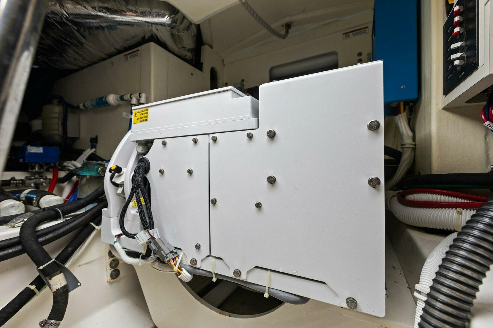 Slide: The Image of 2022 Tiara Sport 43 LE - 4746560