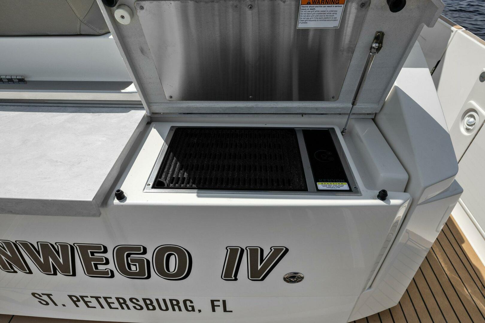 Slide: The Image of 2022 Tiara Sport 43 LE - 4746578