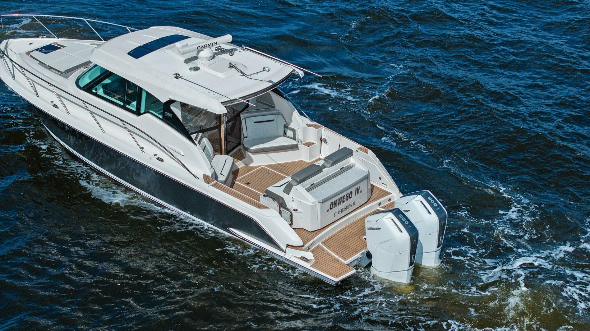 Slide: The Image of 2022 Tiara Sport 43 LE - 4780342