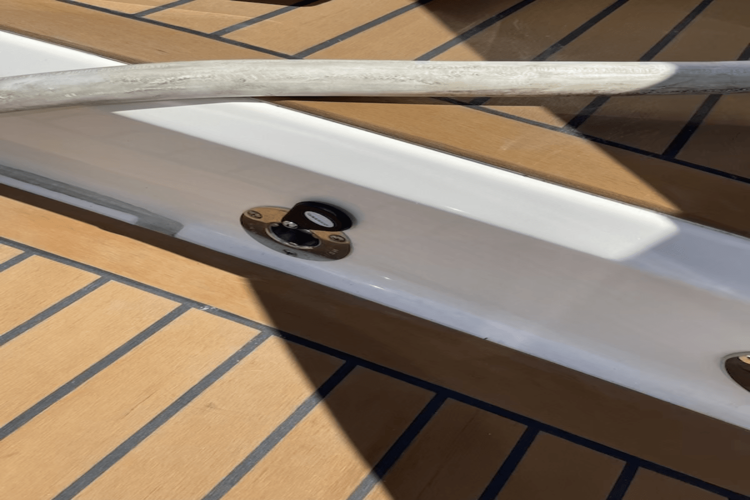 Slide: The Image of Tiara 43LE 2022 - 9