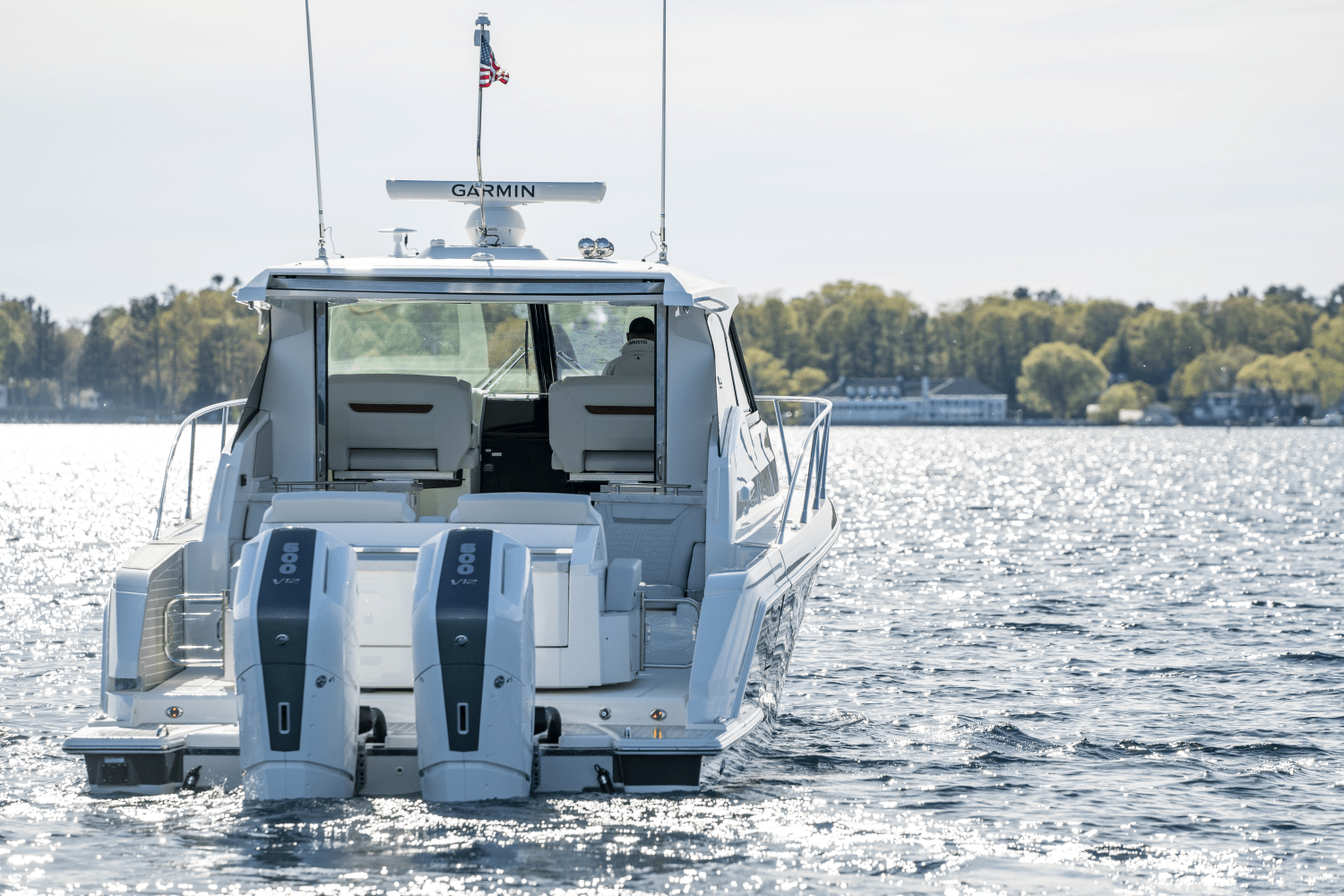 Slide: The Image of Tiara 43LE 2026 - 11