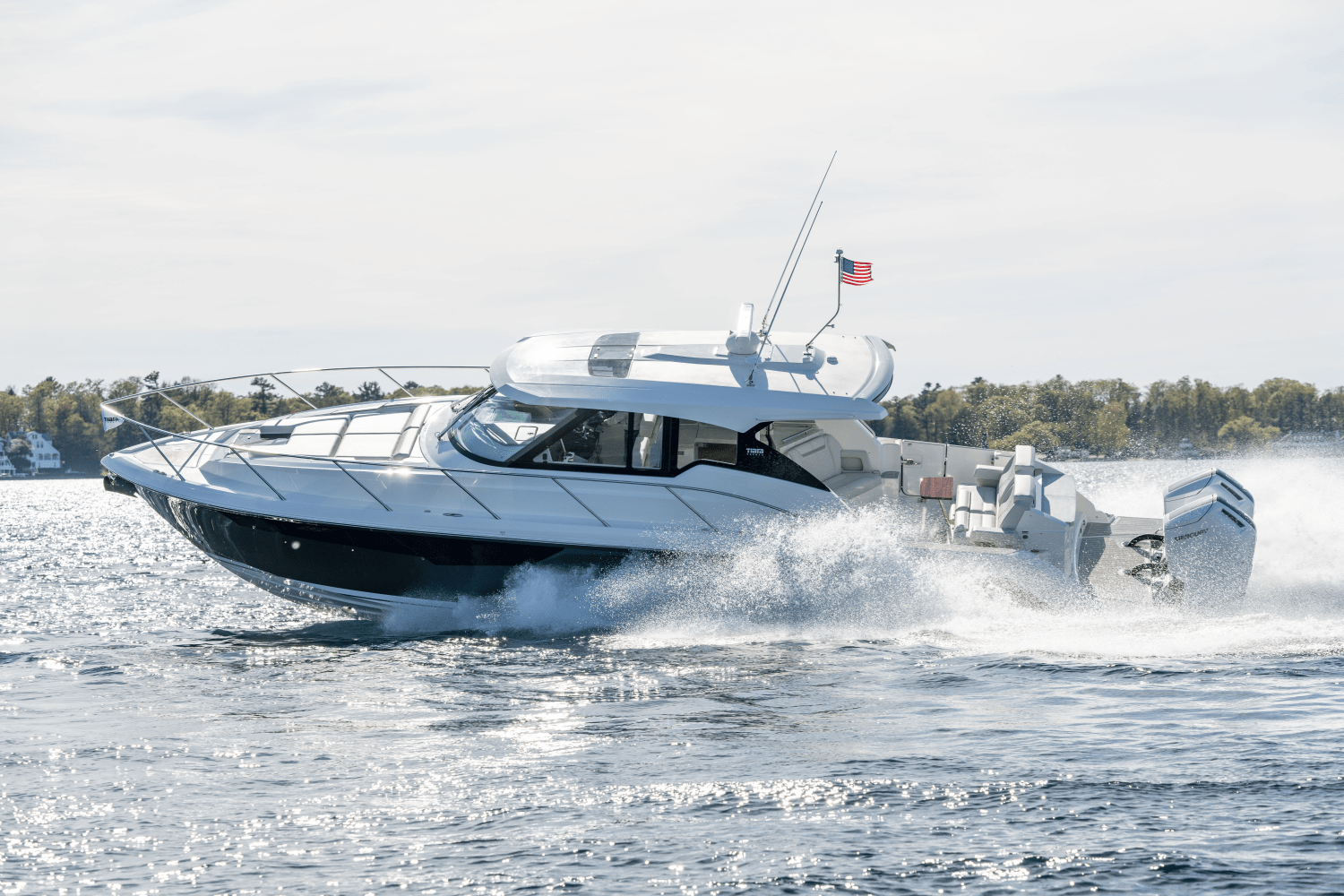 Slide: The Image of Tiara 43LE 2026 - 3