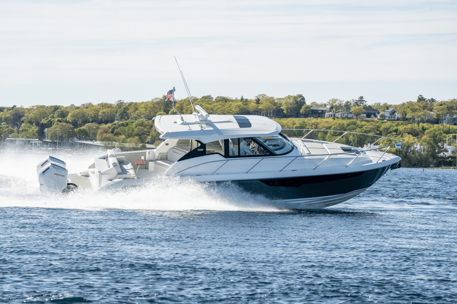 Slide: The Image of Tiara 43LE 2026 - 30