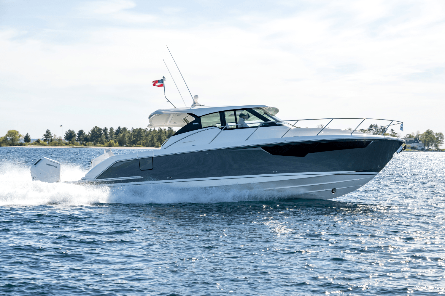 Slide: The Image of Tiara 43LE 2026 - 31