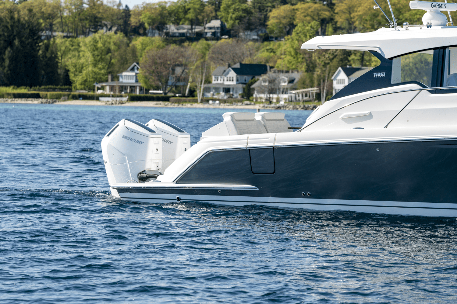 Slide: The Image of Tiara 43LE 2026 - 38