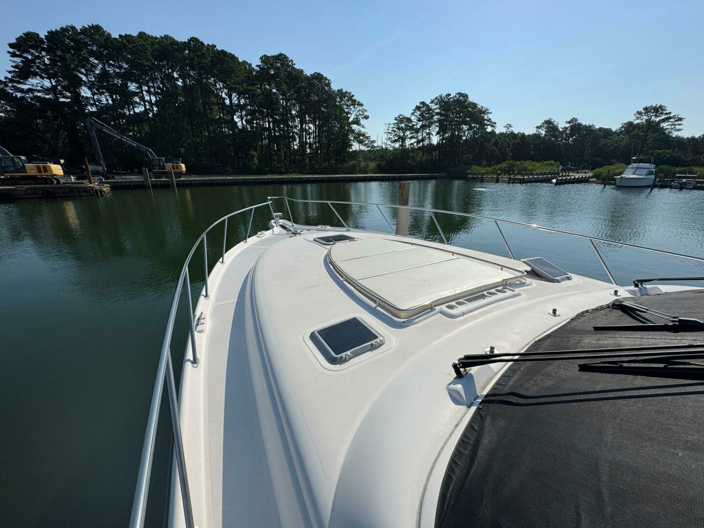 Slide: The Image of 2004 Tiara Yachts 4400 Sovran Power 9859629 984848048 0 020720251045 50 - 5441734