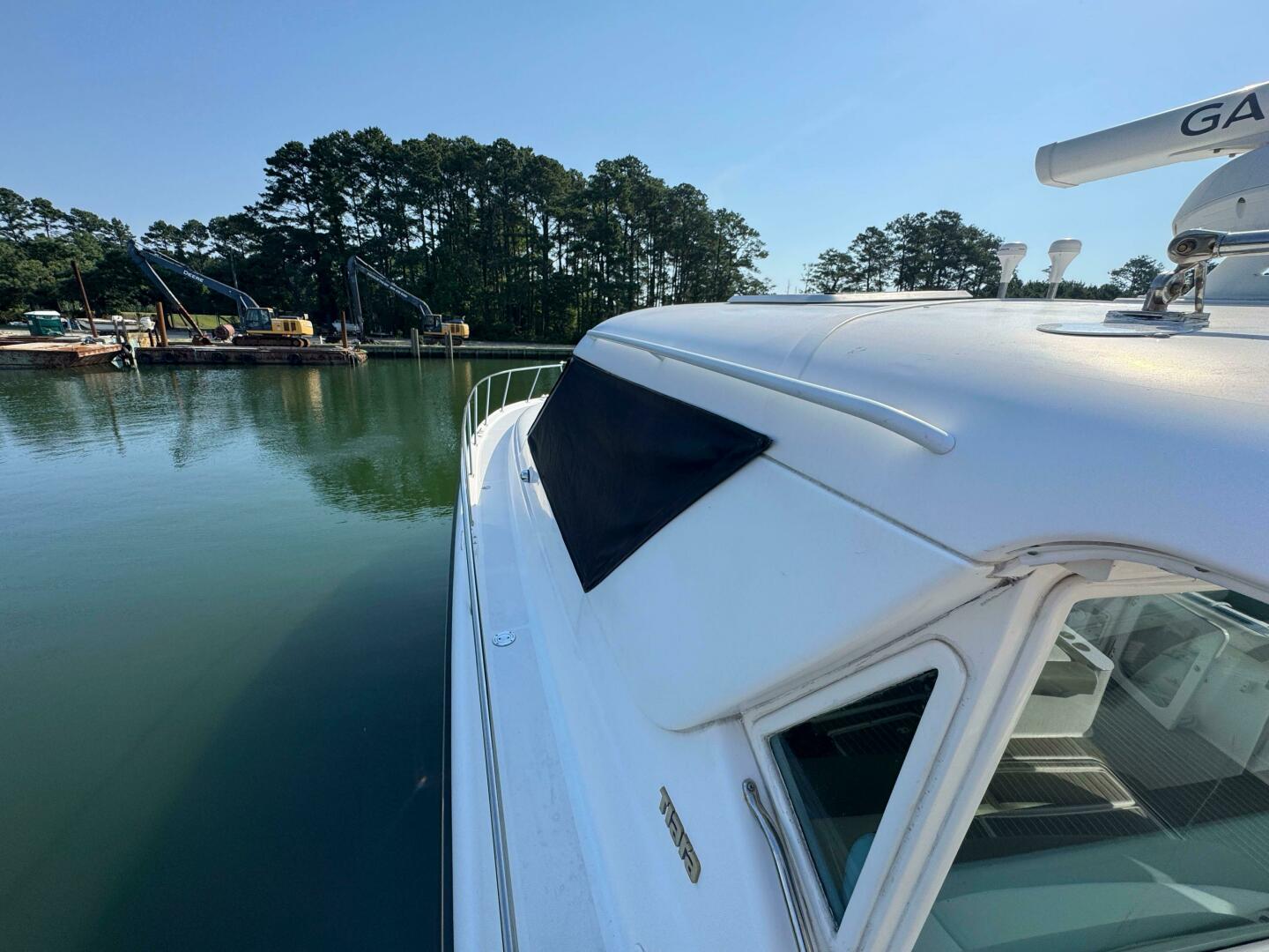 Slide: The Image of 2004 Tiara Yachts 4400 Sovran Power 9859629 984848047 0 020720251045 49 - 5441735