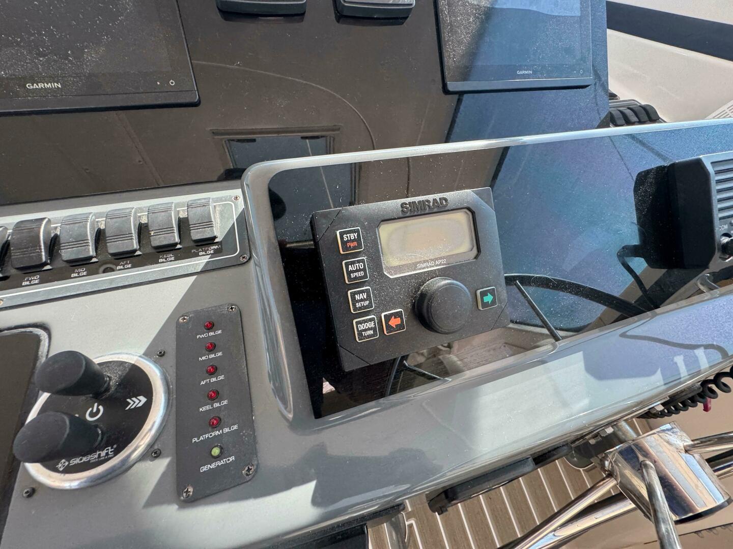 Slide: The Image of 2004 Tiara Yachts 4400 Sovran Power 9859629 984848030 0 020720251044 32 - 5441775