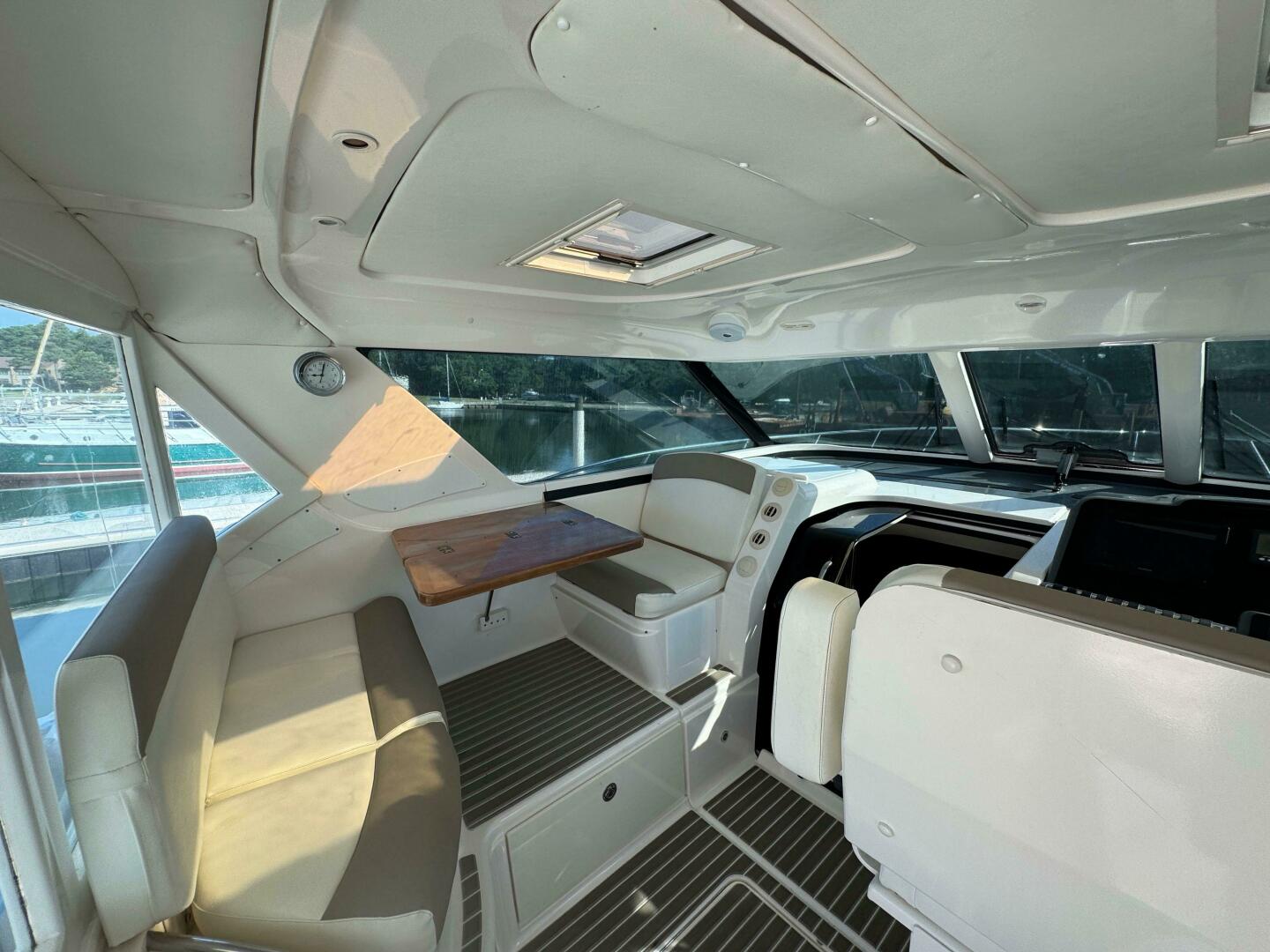 Slide: The Image of 2004 Tiara Yachts 4400 Sovran Power 9859629 984848028 0 020720251044 30 - 5441777