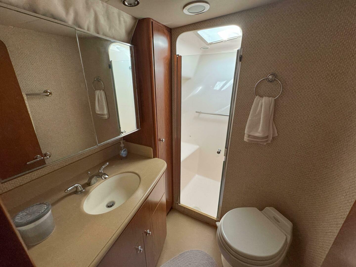 Slide: The Image of 2004 Tiara Yachts 4400 Sovran Power 9859629 984848022 0 020720251044 24 - 5441783