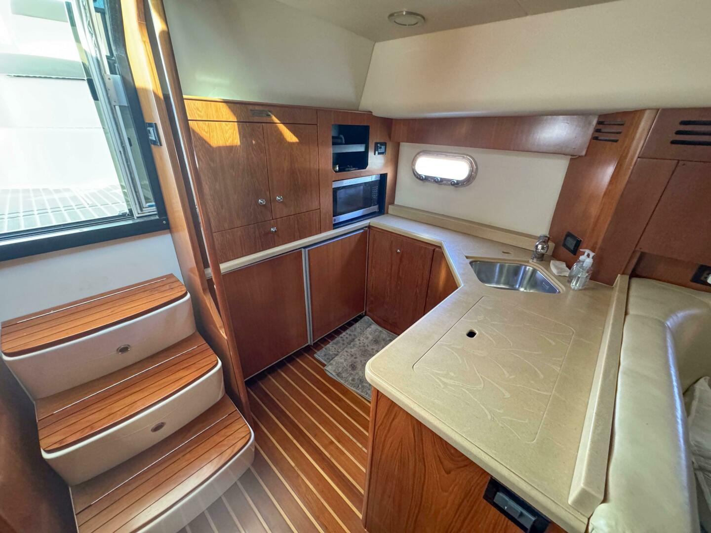 Slide: The Image of 2004 Tiara Yachts 4400 Sovran Power 9859629 984848007 0 020720251043 9 - 5441821