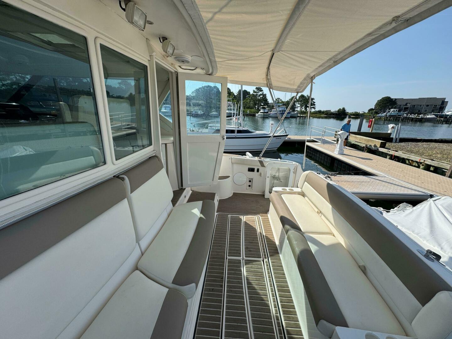 Slide: The Image of 2004 Tiara Yachts 4400 Sovran Power 9859629 984848005 0 020720251043 7 - 5441823