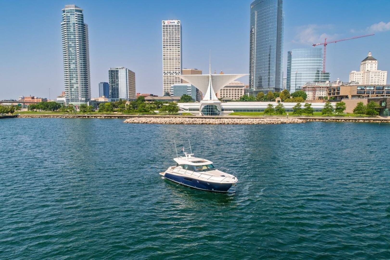 Slide: The Image of Tiara 44 Coupe 2017 - 5455271