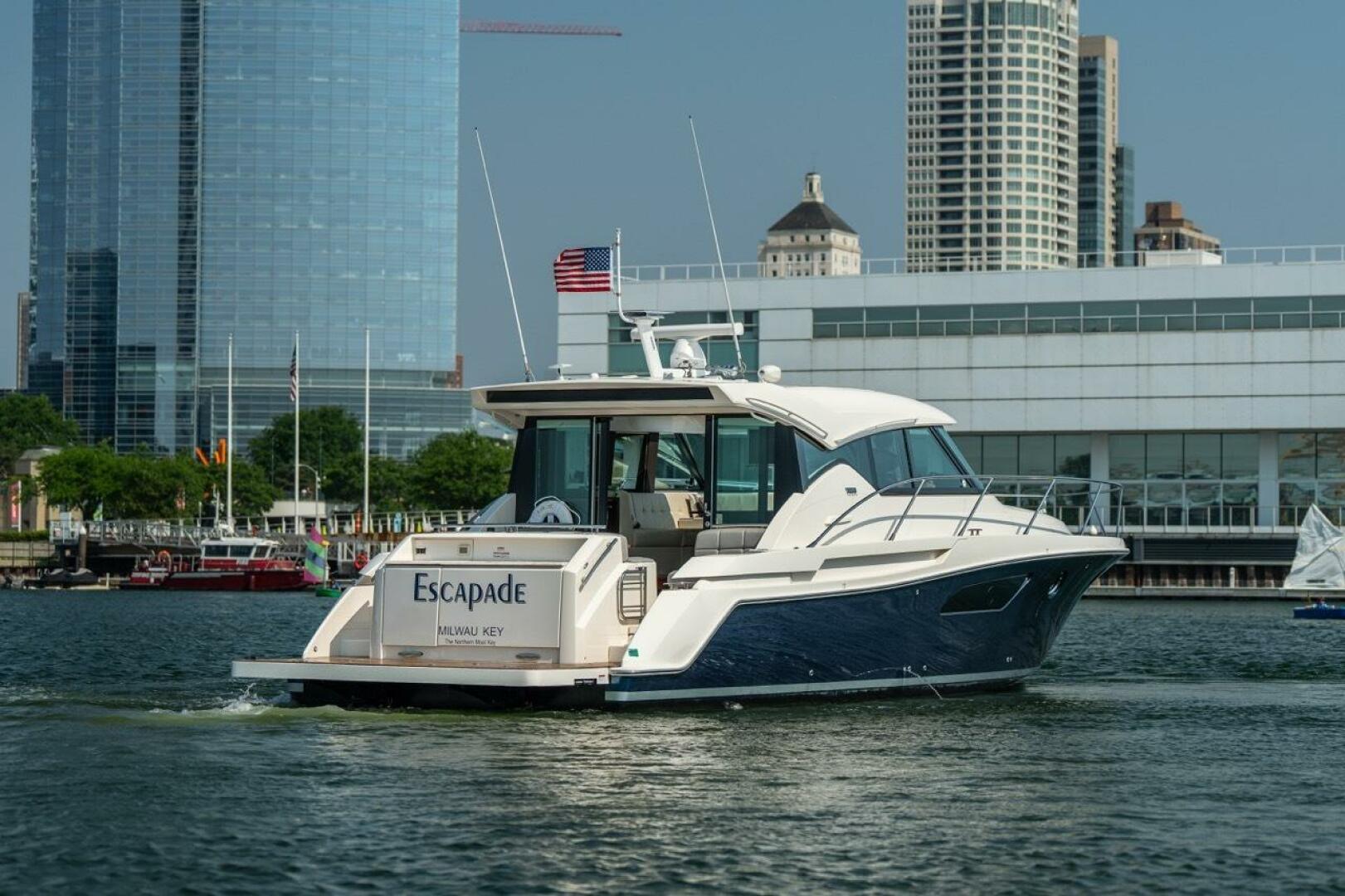 Slide: The Image of Tiara 44 Coupe 2017 - 5455327