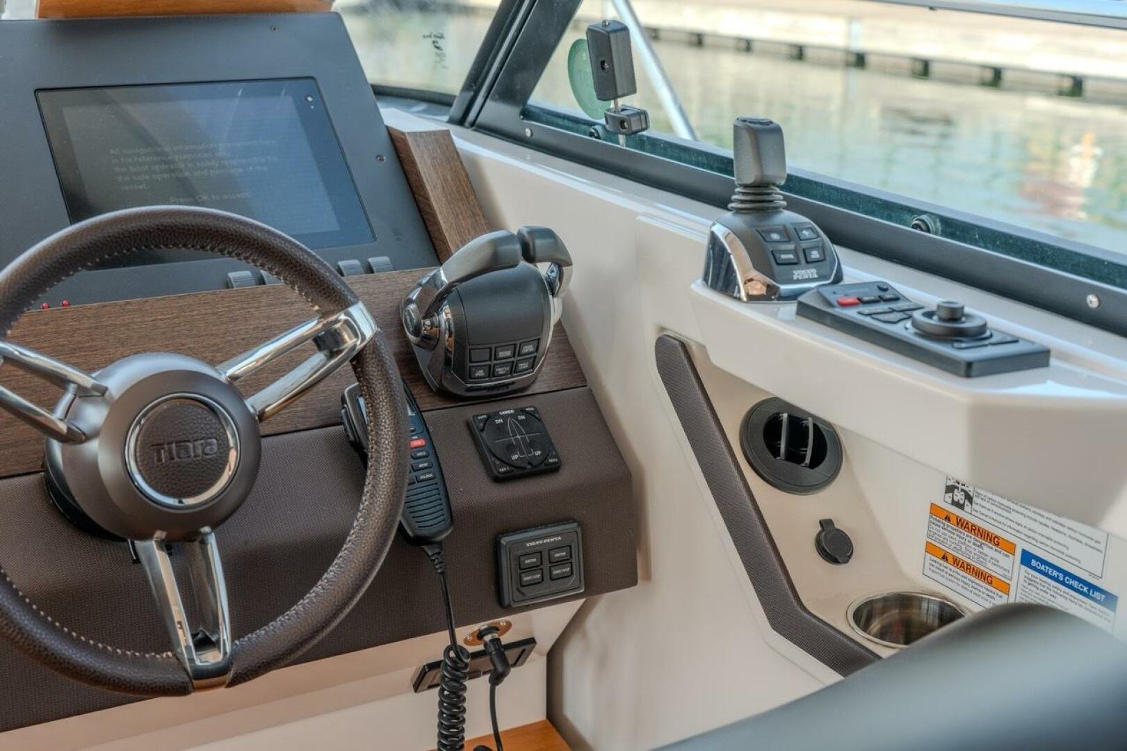 Slide: The Image of Tiara 44 Coupe 2017 - 5455340