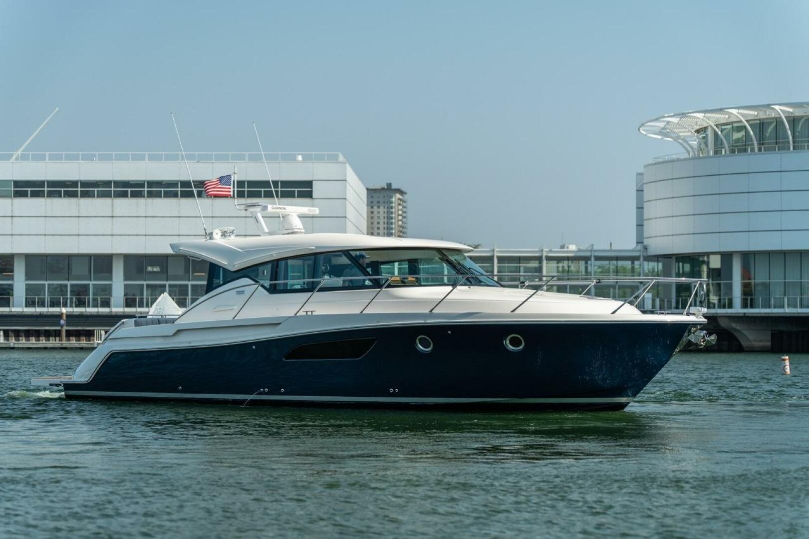 Slide: The Image of Tiara 44 Coupe 2017 - 5455372