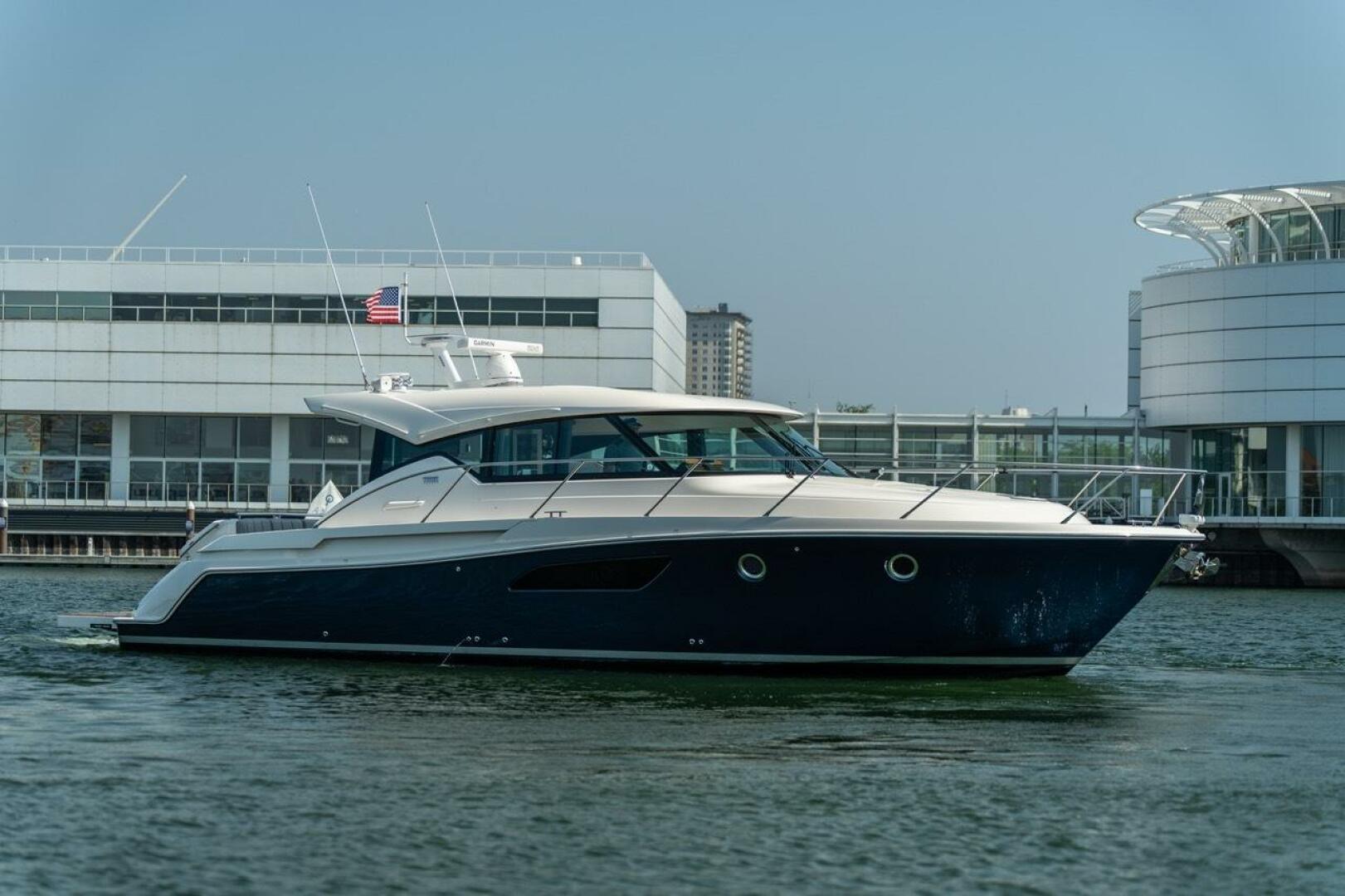 Slide: The Image of Tiara 44 Coupe 2017 - 5455377