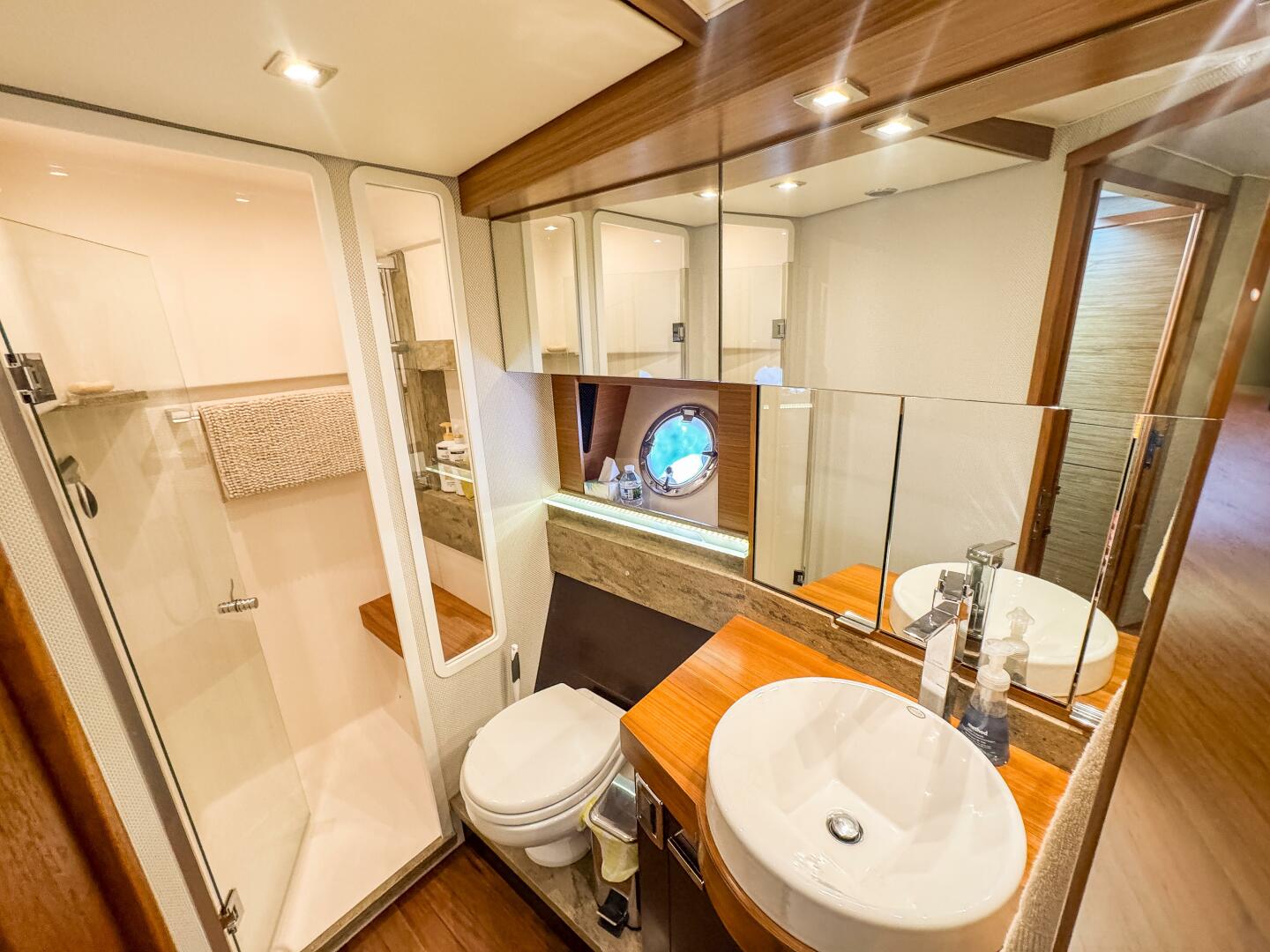 Slide: The Image of Tiara 44 Coupe 2017 - 5455491