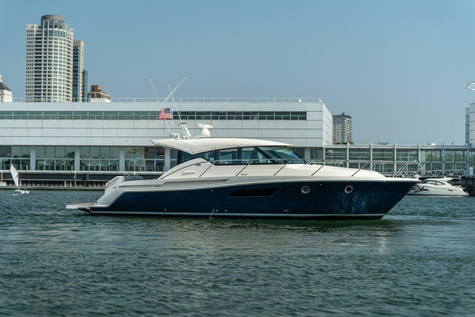 Slide: The Image of Tiara 44 Coupe 2017 - 5455344
