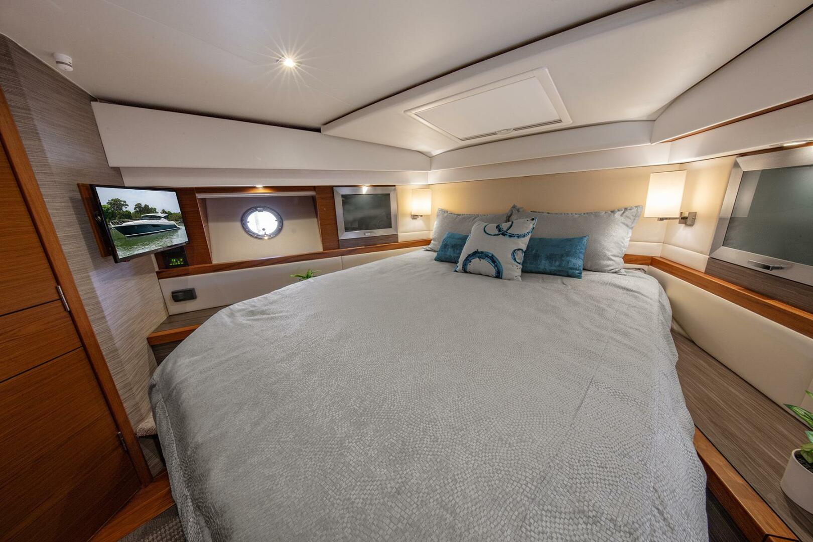 Slide: The Image of Master Stateroom - 5261725