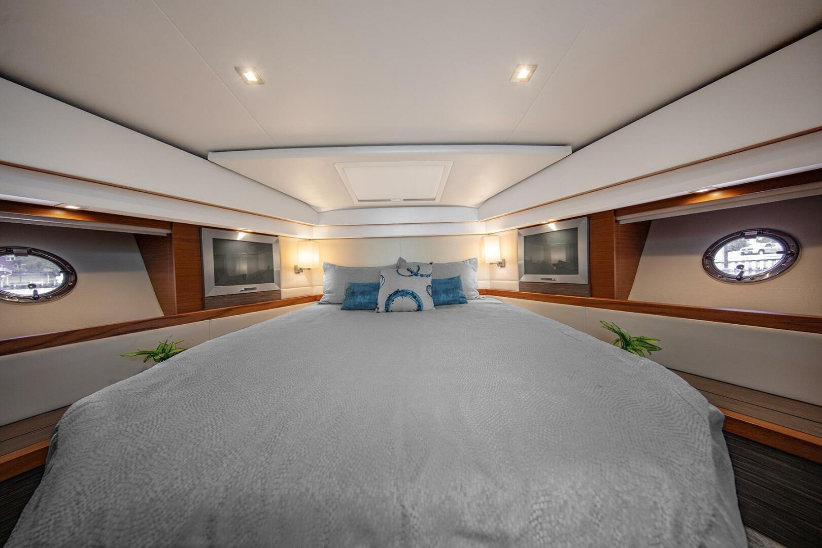 Slide: The Image of Master Stateroom - 5261727