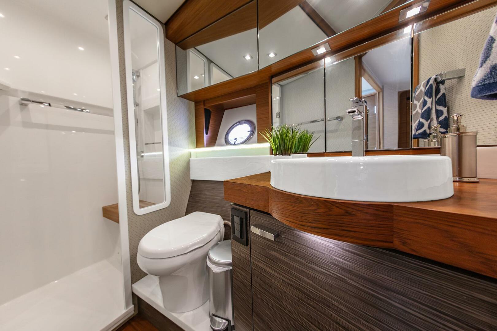 Slide: The Image of Master Head - 5261729