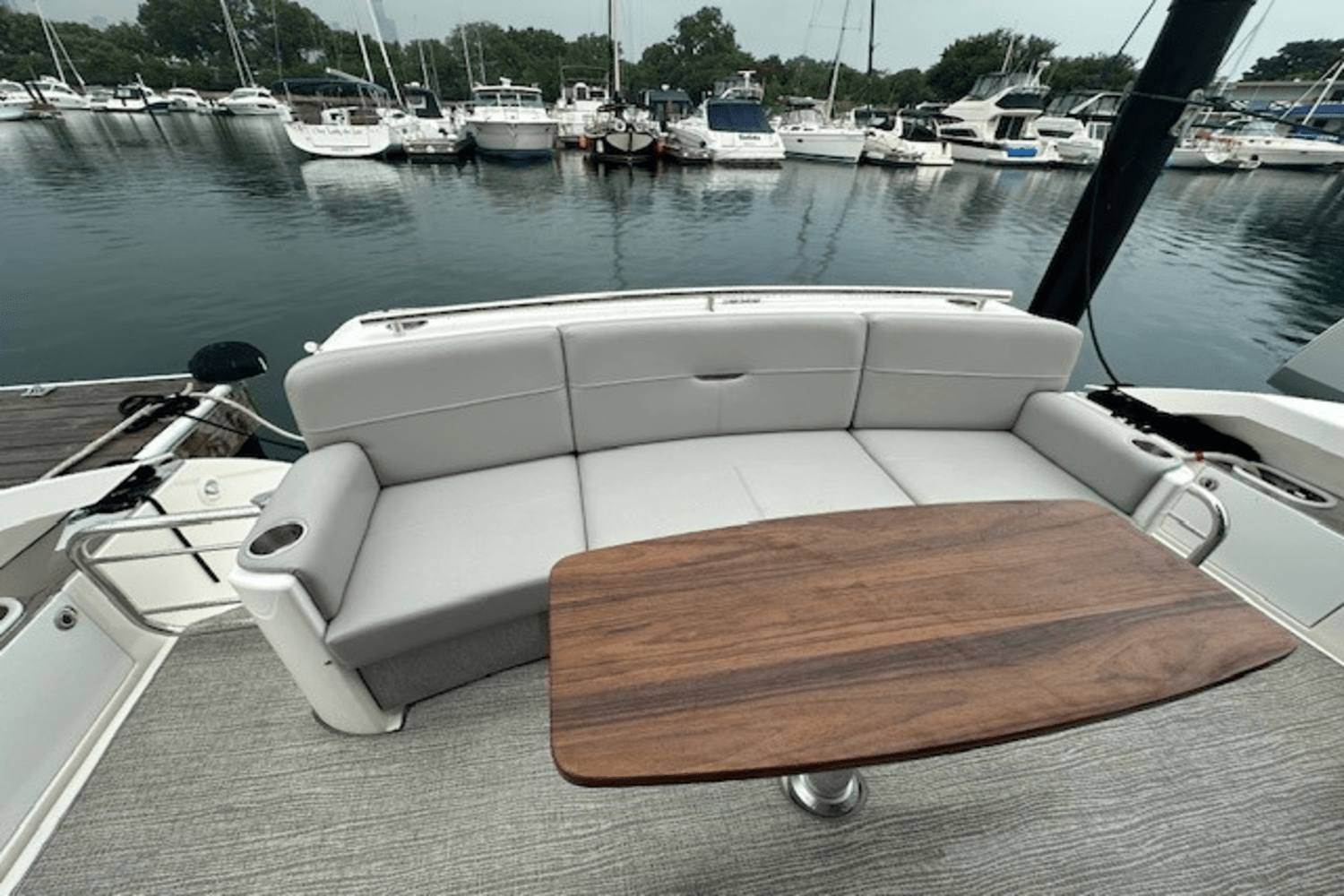 Slide: The Image of Tiara 44 COUPE 2022 - 10