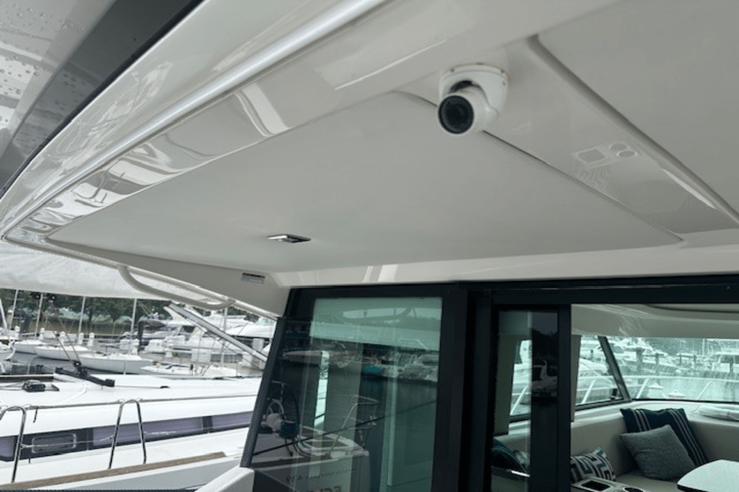 Slide: The Image of Tiara 44 COUPE 2022 - 14