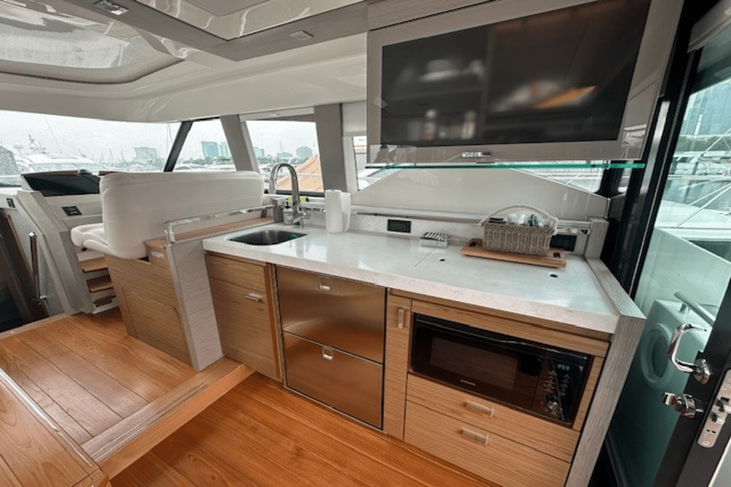 Slide: The Image of Tiara 44 COUPE 2022 - 16