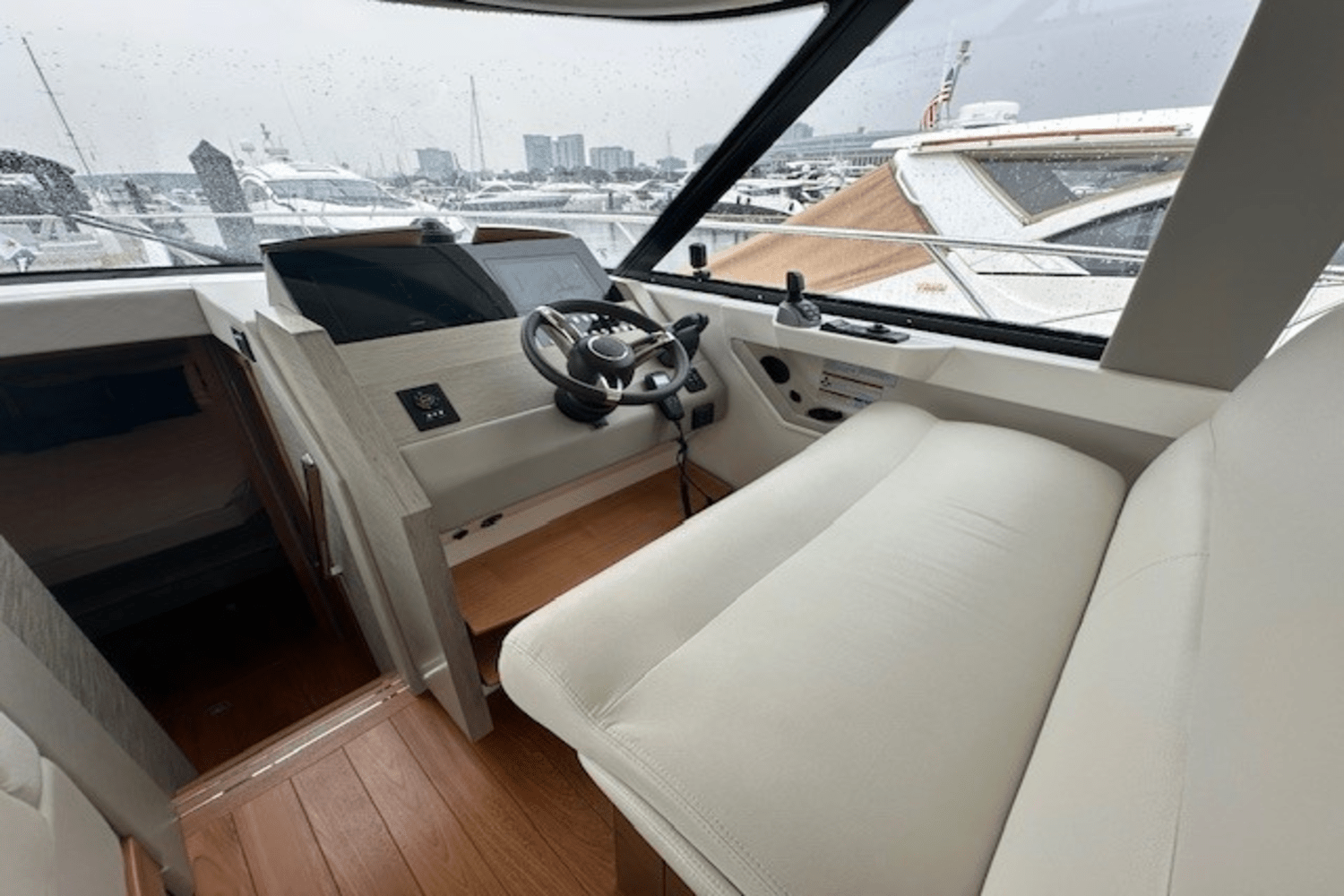 Slide: The Image of Tiara 44 COUPE 2022 - 20