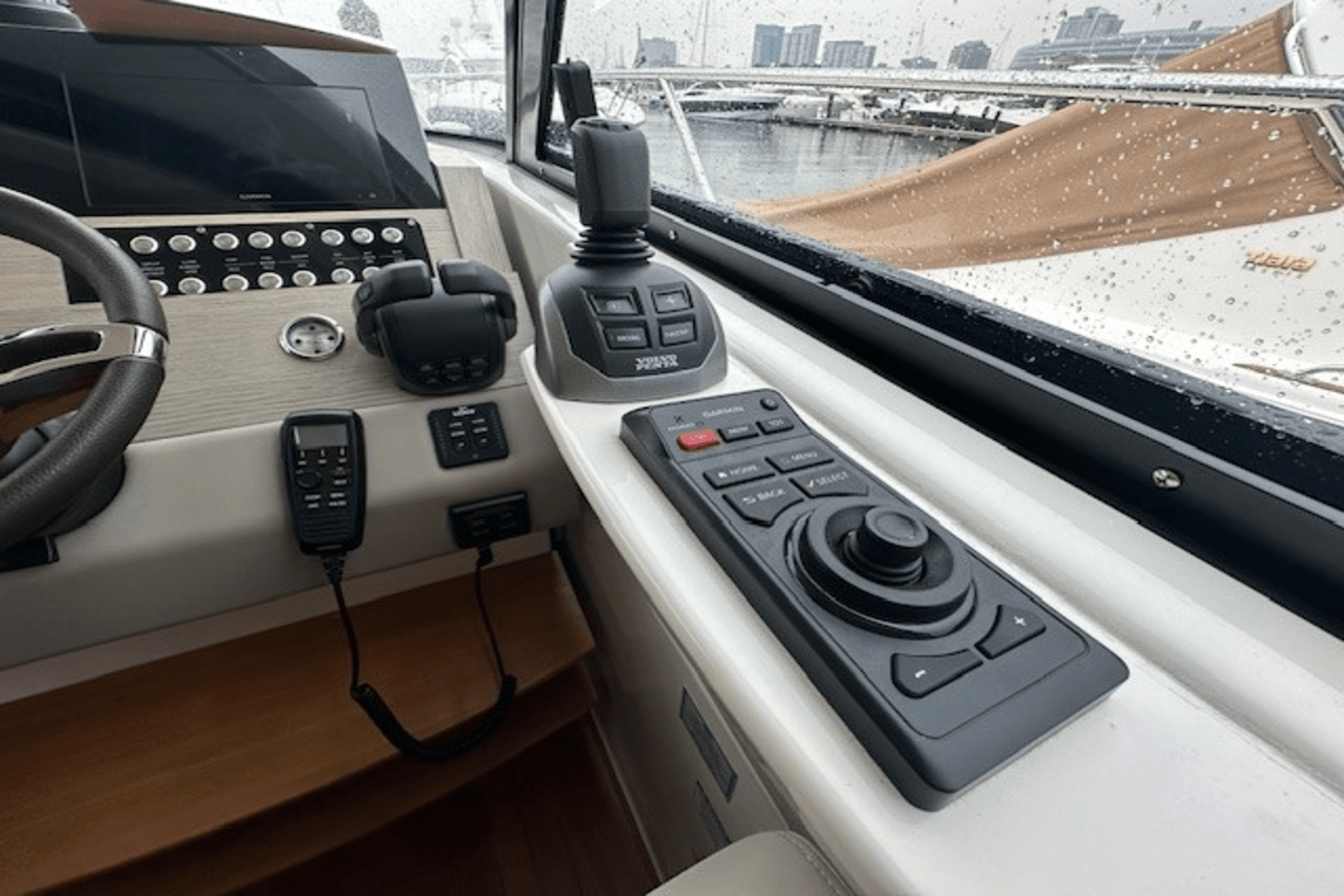 Slide: The Image of Tiara 44 COUPE 2022 - 23