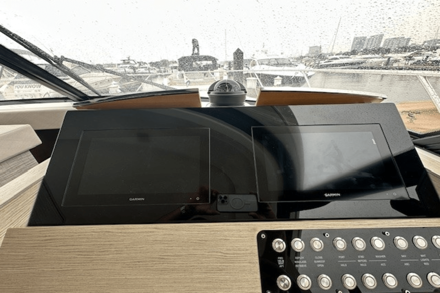 Slide: The Image of Tiara 44 COUPE 2022 - 24