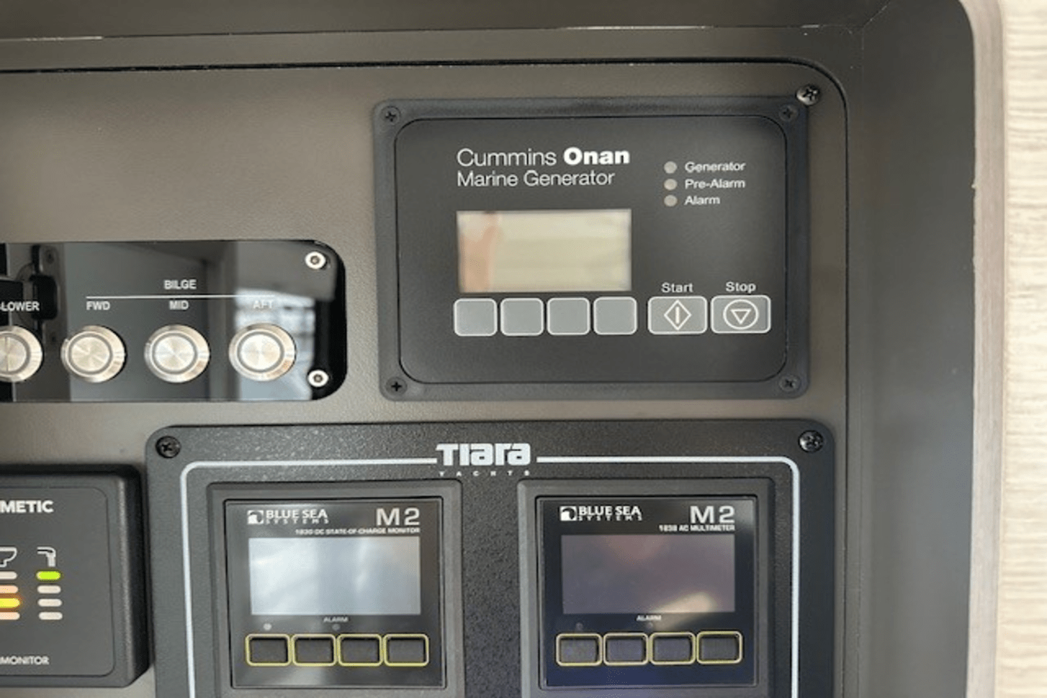 Slide: The Image of Tiara 44 COUPE 2022 - 32