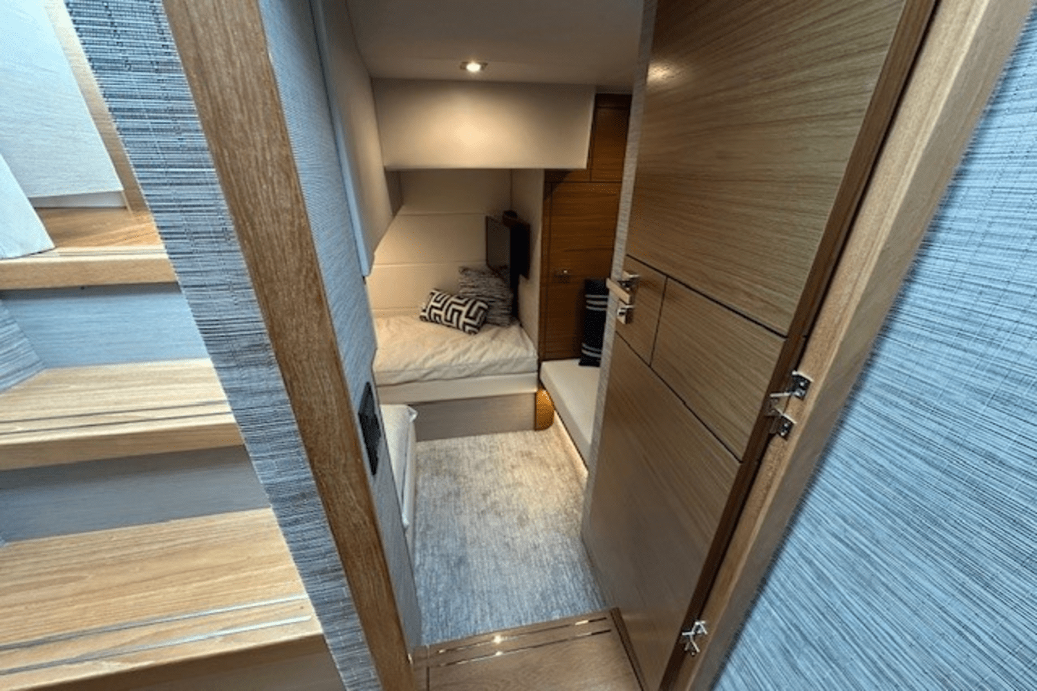 Slide: The Image of Tiara 44 COUPE 2022 - 45