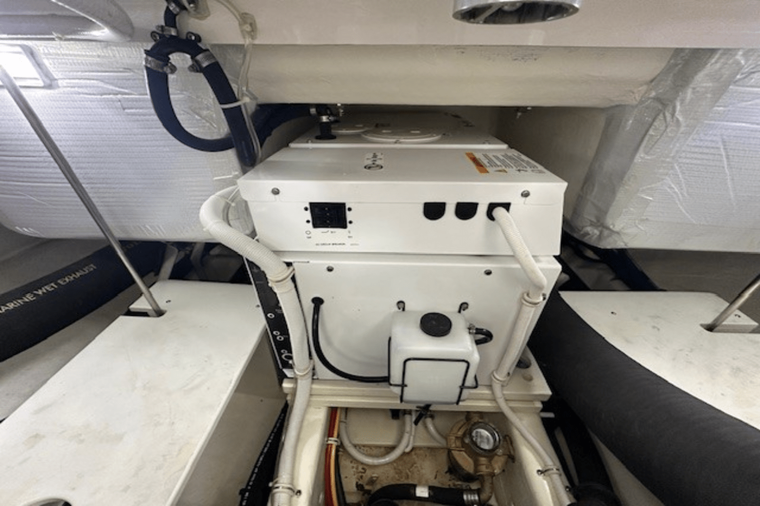 Slide: The Image of Tiara 44 COUPE 2022 - 52