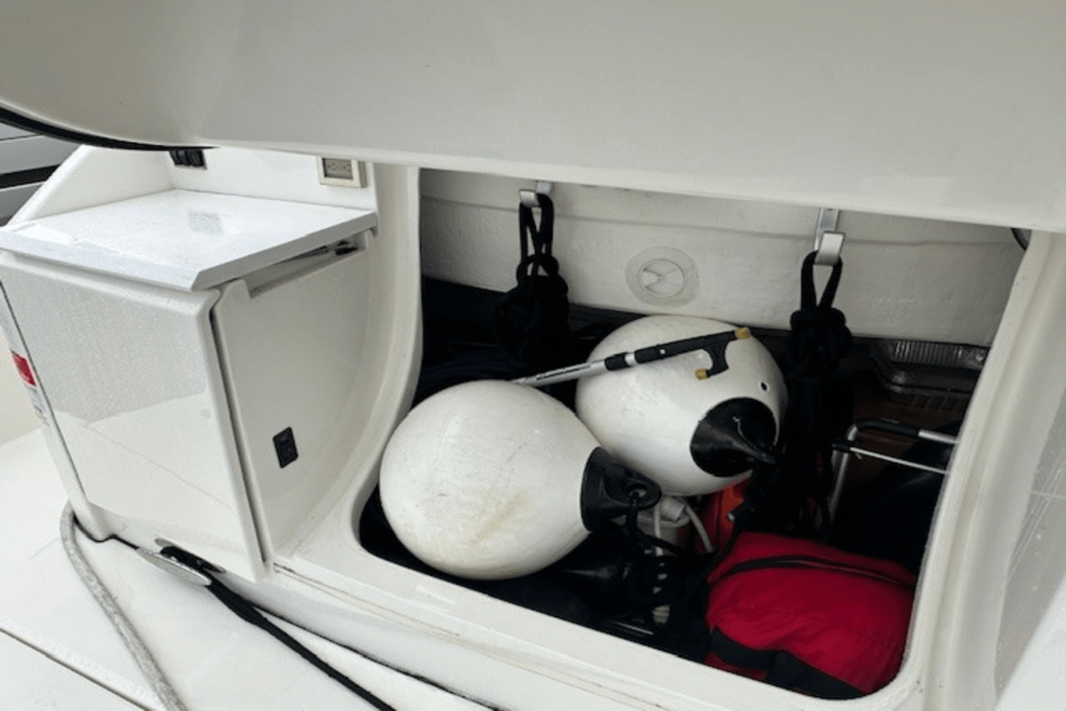 Slide: The Image of Tiara 44 COUPE 2022 - 8