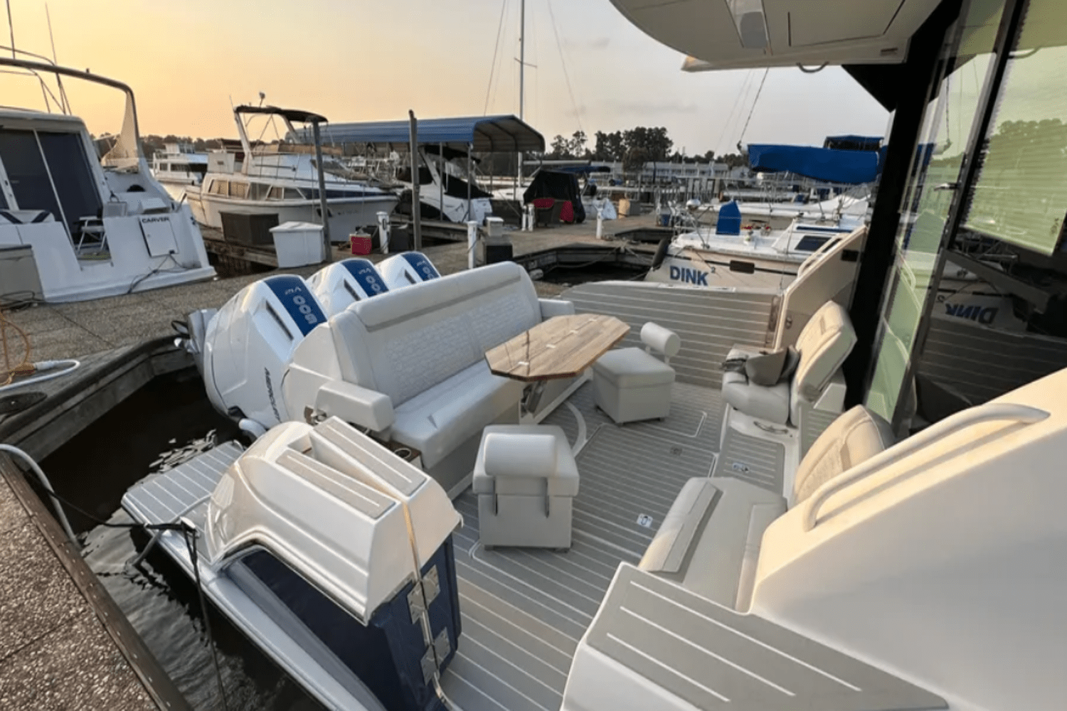 Slide: The Image of Tiara 48LE LUXURY EXPRESS 2024 - 13