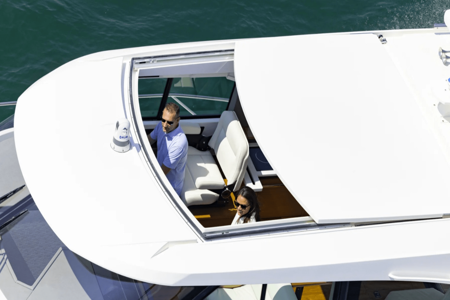 Slide: The Image of Tiara 48LE LUXURY EXPRESS 2024 - 3