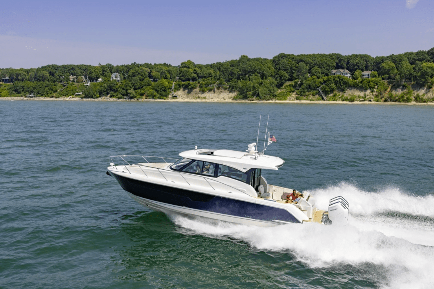 Slide: The Image of Tiara 48LE LUXURY EXPRESS 2024 - 4