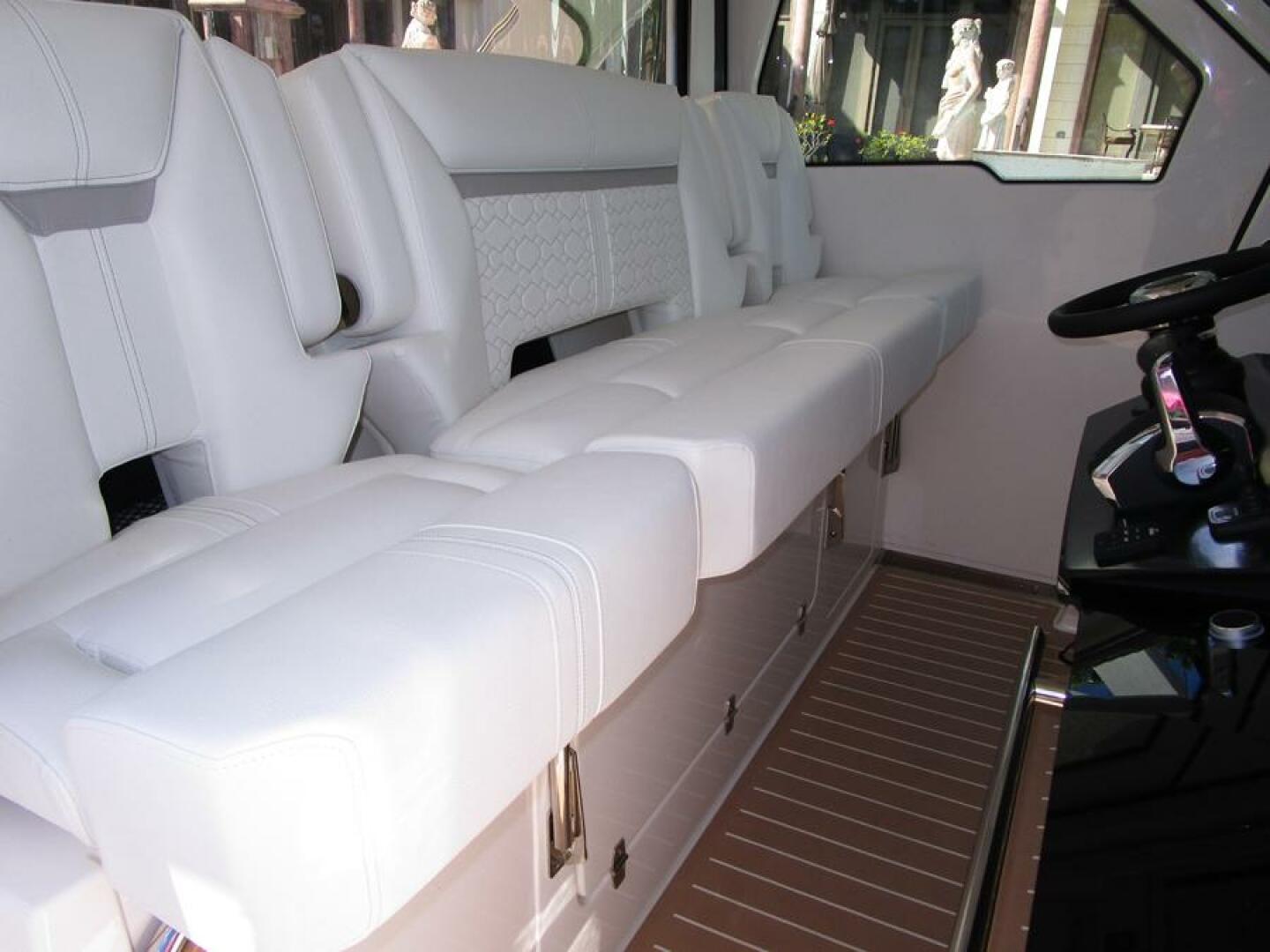 Slide: The Image of Helm Seats (1) - 4829252