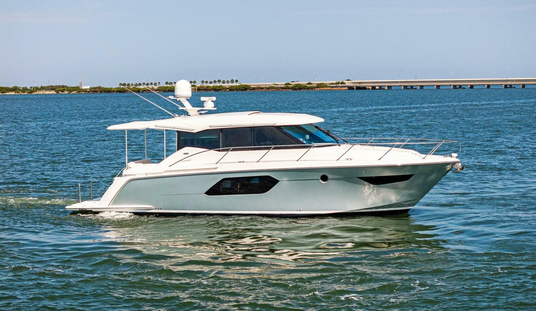 Slide: The Image of 2019 Tiara Yachts 49 Coupe VICTORY Profile - 4328139