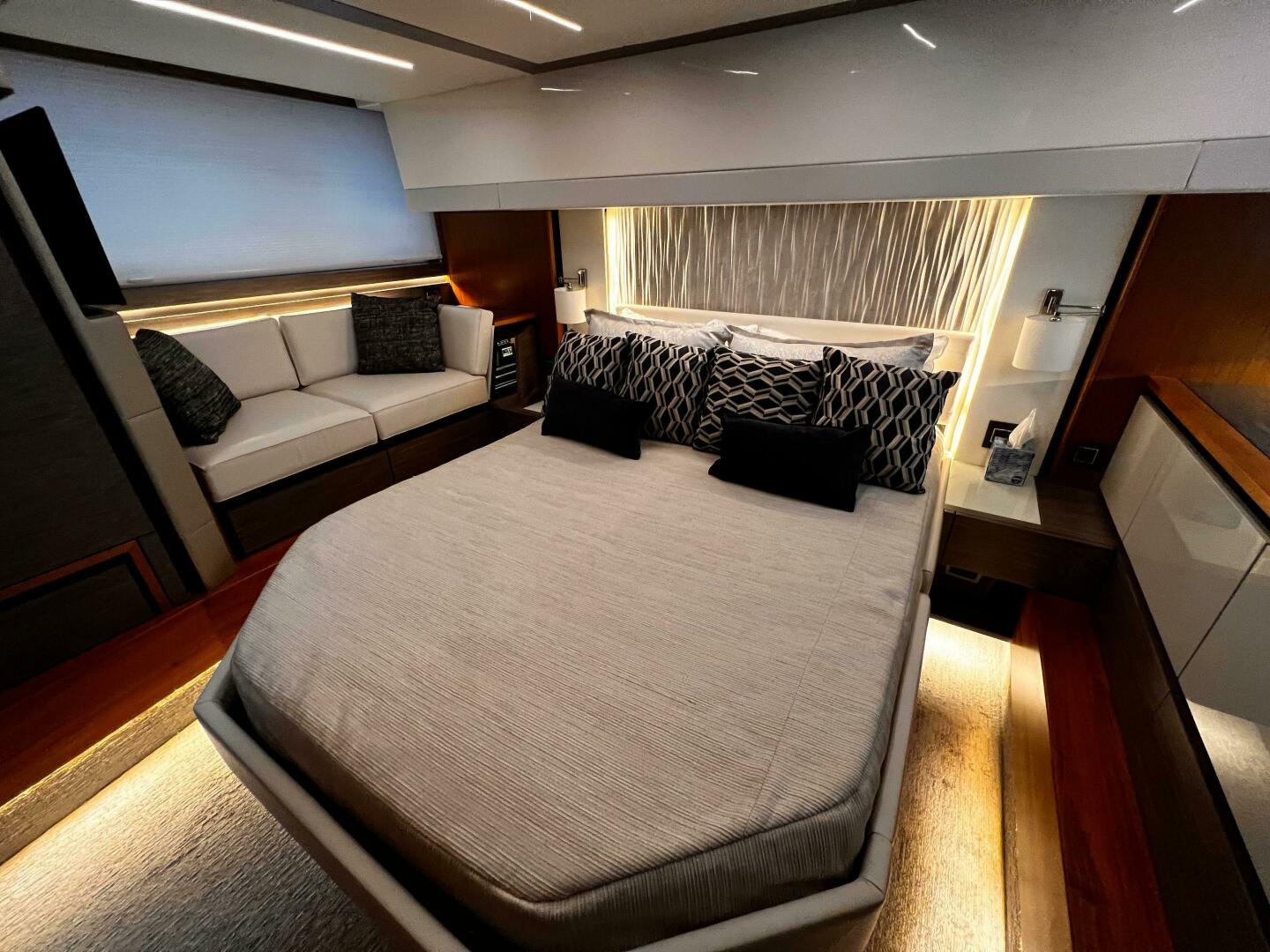 Slide: The Image of Tiara 49 Coupe 2019 - 13
