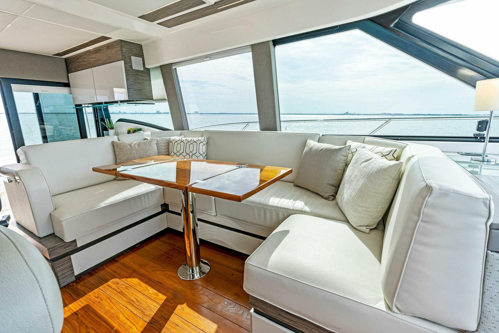 Slide: The Image of 2019 Tiara Yachts 49 Coupe VICTORY - 4327783