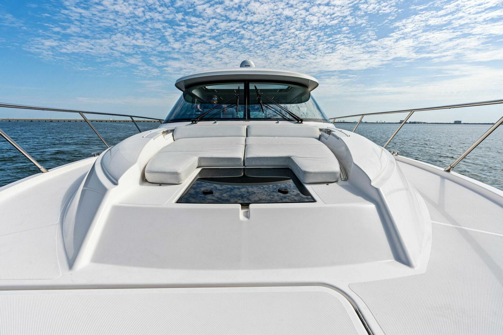 Slide: The Image of 2019 Tiara Yachts 49 Coupe VICTORY Sun Deck - 4327835